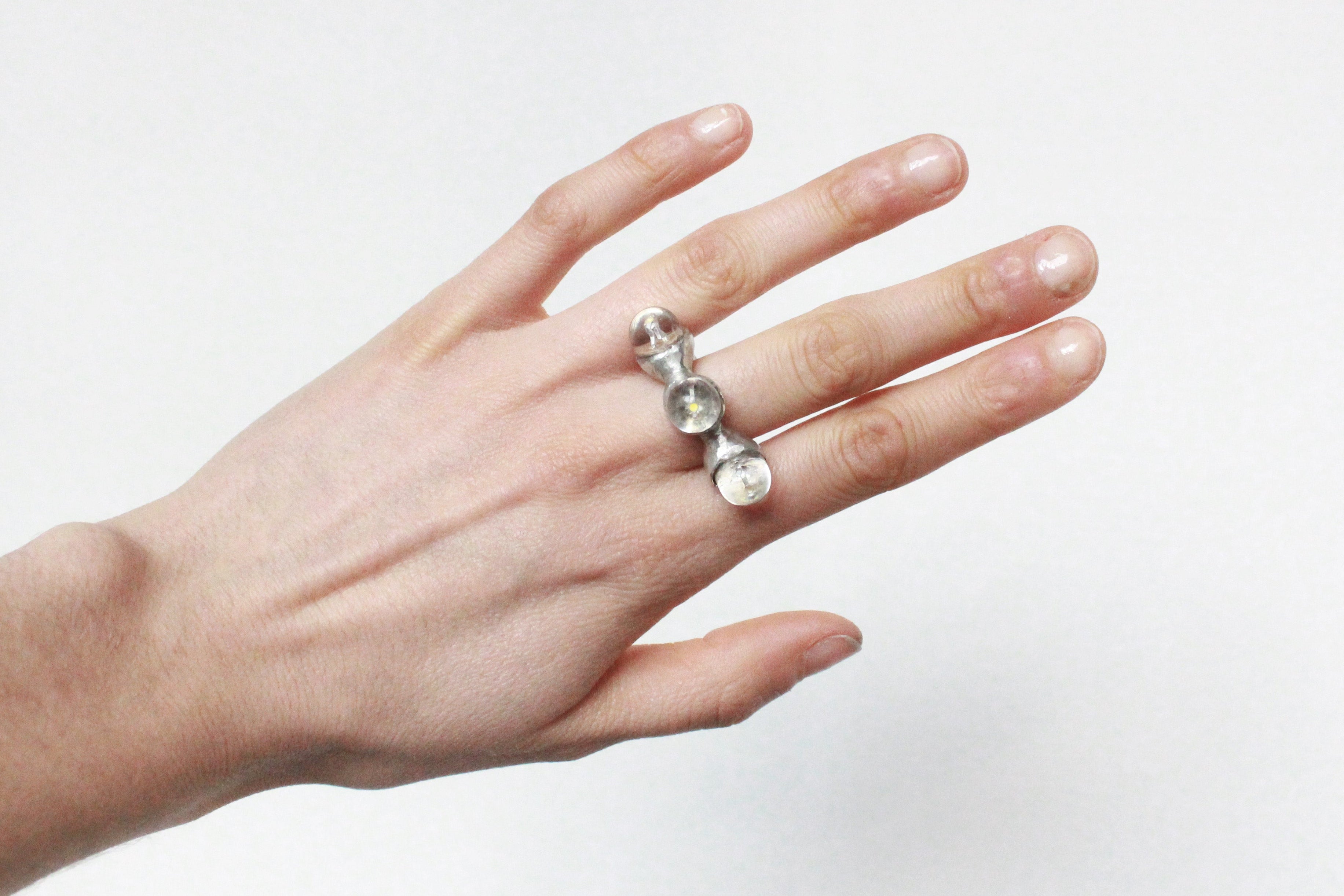 Bague Device 01