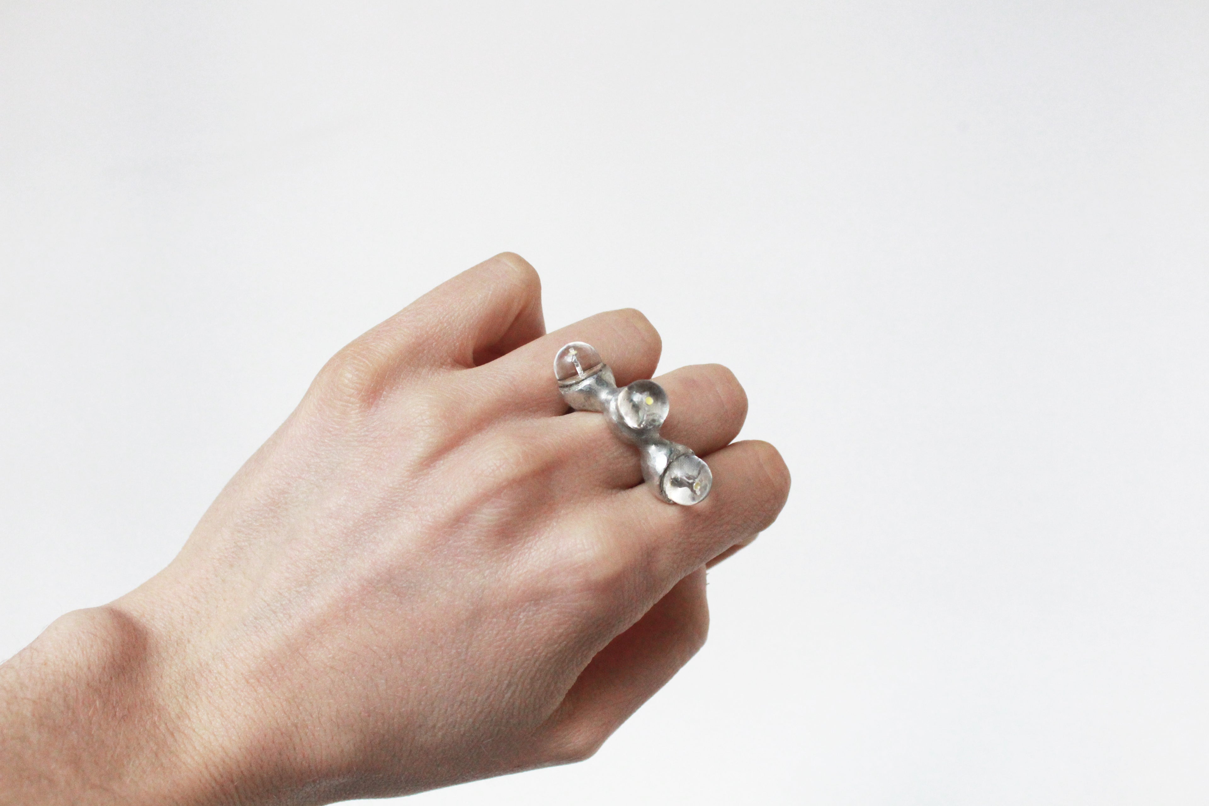 Bague Device 01